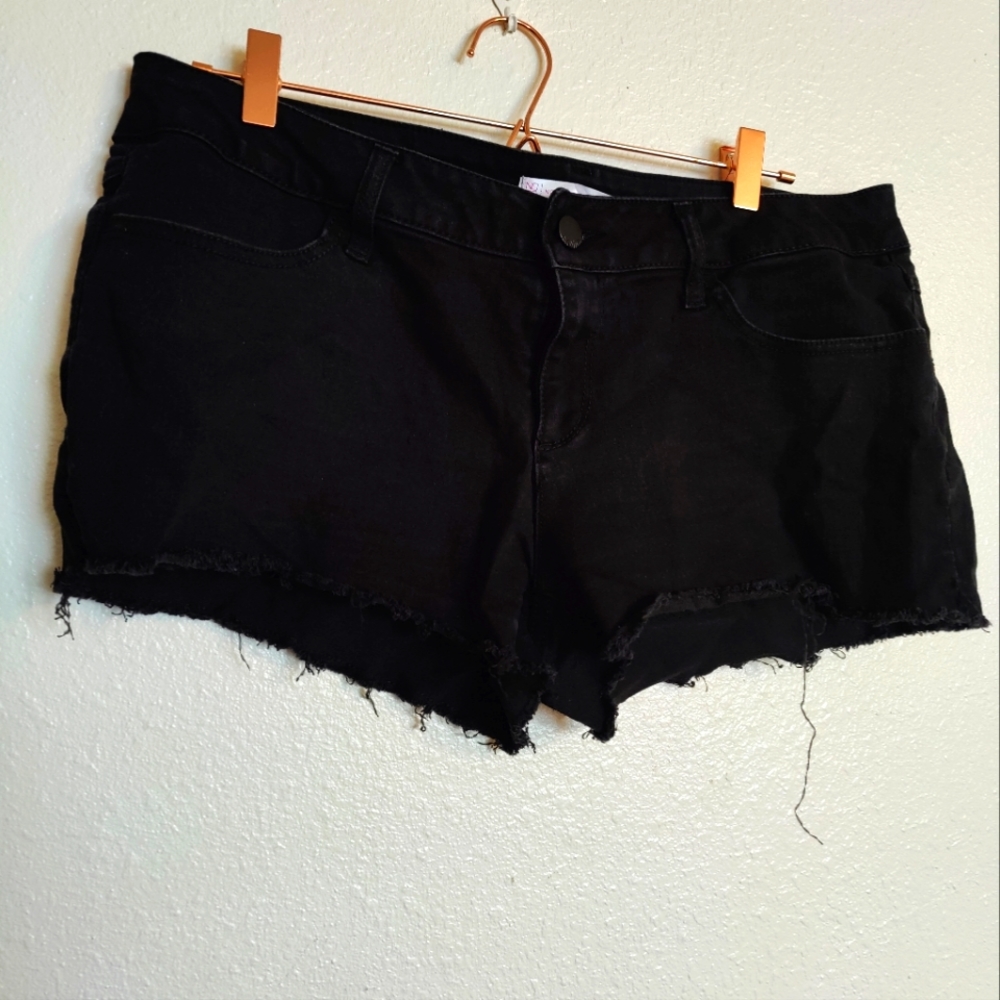 Black  cut off shorts size 17